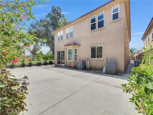 3401 W Lincoln Way, Santa Ana, CA