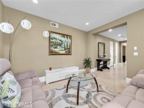 3401 W Lincoln Way, Santa Ana, CA