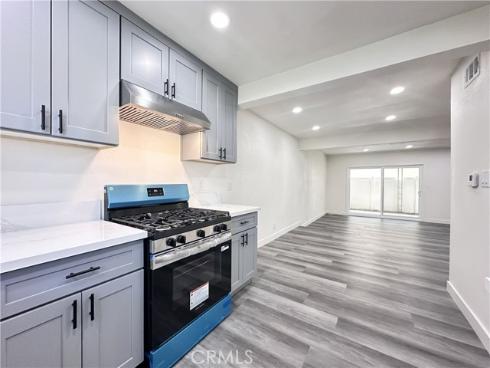 1919 Sherry 46 Lane, Santa Ana, CA
