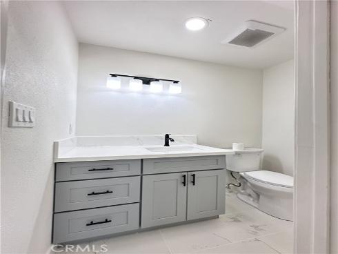1919 Sherry 46 Lane, Santa Ana, CA