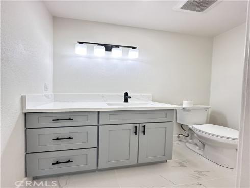 1919 Sherry 46 Lane, Santa Ana, CA