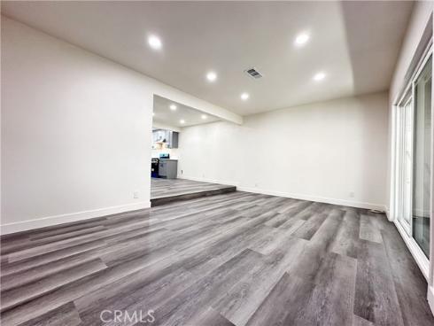 1919 Sherry 46 Lane, Santa Ana, CA