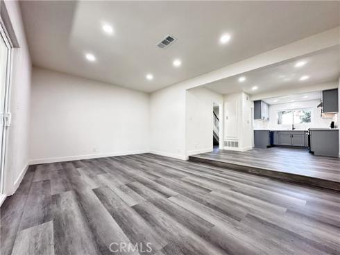 1919 Sherry 46 Lane, Santa Ana, CA