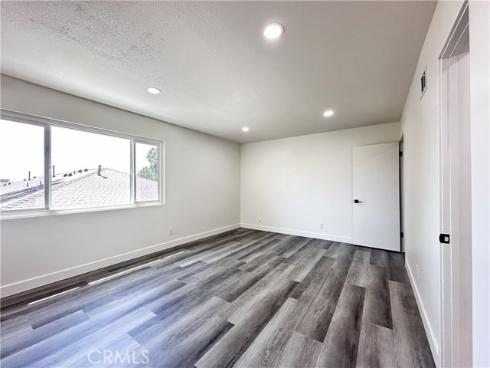 1919 Sherry 46 Lane, Santa Ana, CA