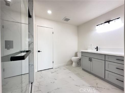 1919 Sherry 46 Lane, Santa Ana, CA