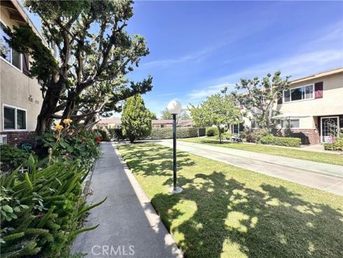 1919  Sherry  46  Lane, Santa Ana, CA