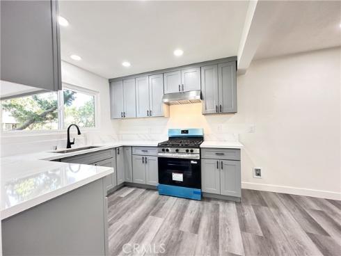 1919 Sherry 46 Lane, Santa Ana, CA