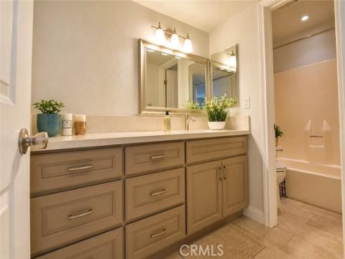 2827 S Fairview G Street, Santa Ana, CA