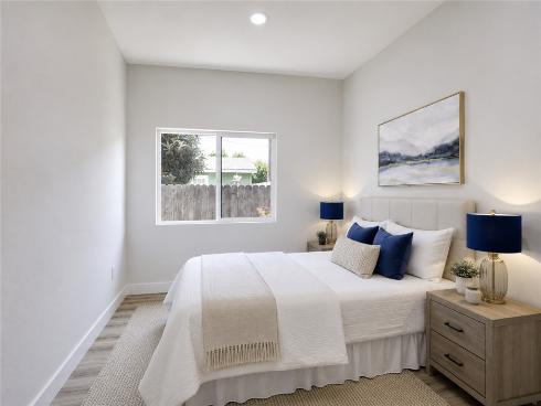 1050 W Chestnut Avenue, Santa Ana, CA