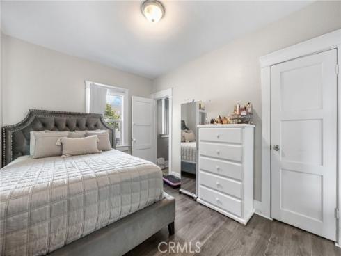 836 South Sycamore Street , Santa Ana, CA