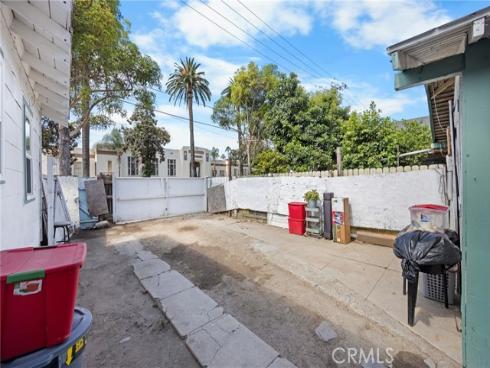 836 South Sycamore Street , Santa Ana, CA