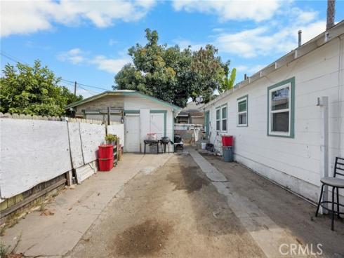 836 South Sycamore Street , Santa Ana, CA