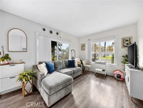 836 South Sycamore Street , Santa Ana, CA