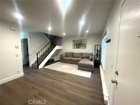 2961 S Sycamore B Street, Santa Ana, CA