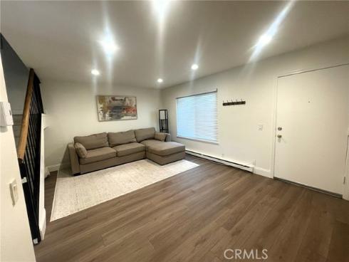 2961 S Sycamore B Street, Santa Ana, CA