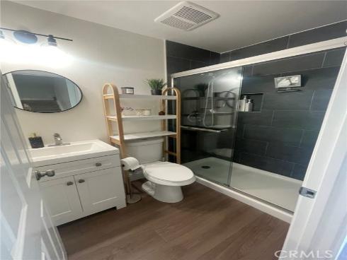 2961 S Sycamore B Street, Santa Ana, CA