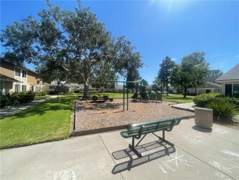 2961 S Sycamore B Street, Santa Ana, CA