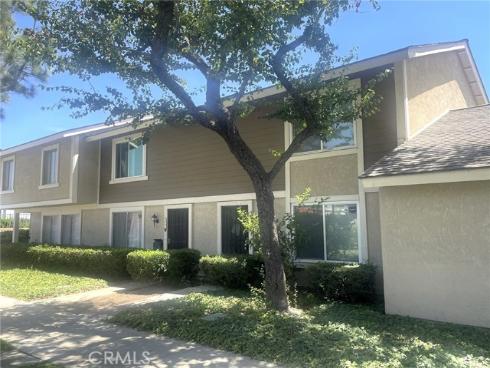 2961 S Sycamore  B  Street, Santa Ana, CA