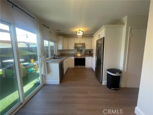 2961 S Sycamore B Street, Santa Ana, CA