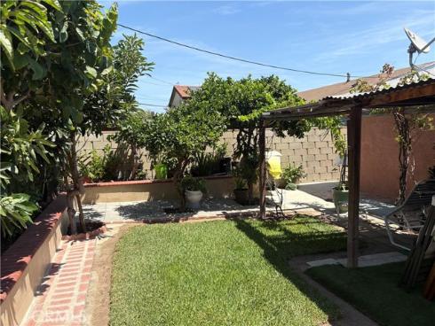 1622 S Pacific , Santa Ana, CA