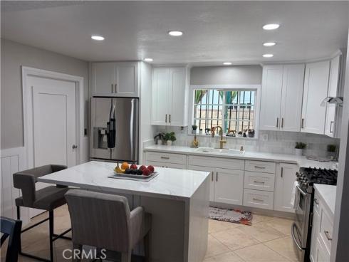1622 S Pacific , Santa Ana, CA