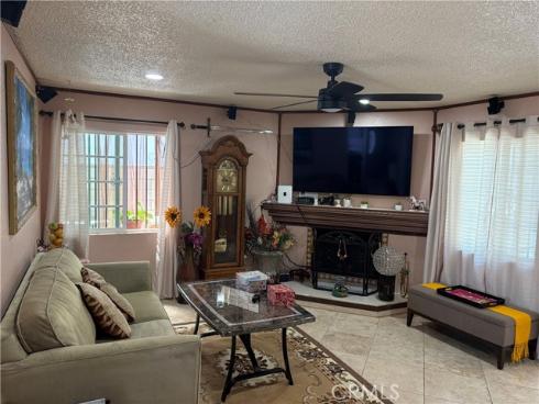 1622 S Pacific , Santa Ana, CA