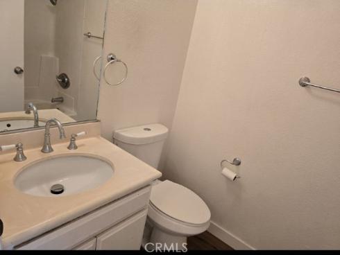 600 W 3rd A312 Street, Santa Ana, CA