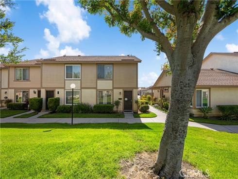 450 Carriage D , Santa Ana, CA