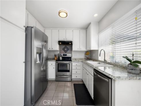 450 Carriage D , Santa Ana, CA
