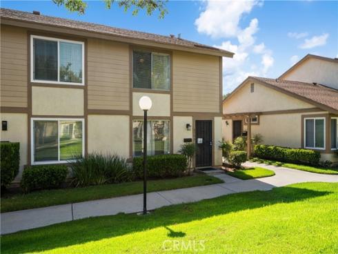 450 Carriage D , Santa Ana, CA