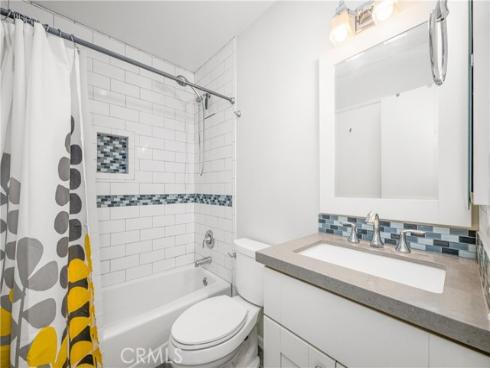 450 Carriage D , Santa Ana, CA