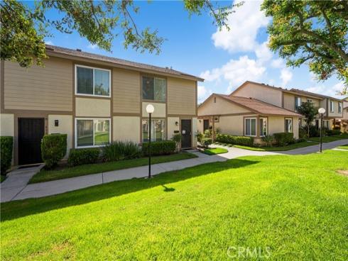 450 Carriage D , Santa Ana, CA