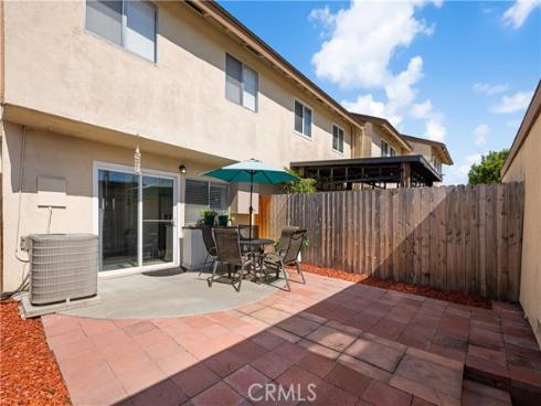450 Carriage D , Santa Ana, CA