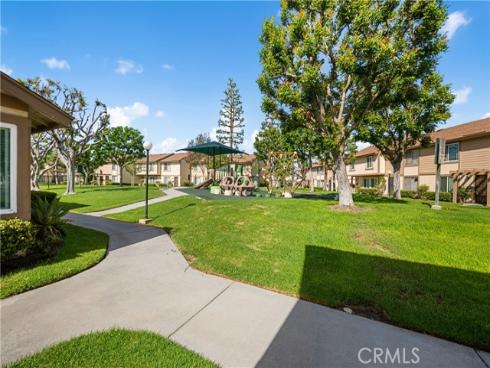 450 Carriage D , Santa Ana, CA