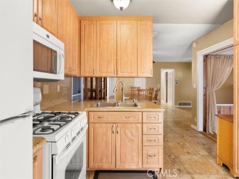 1917 W Flora St , Santa Ana, CA
