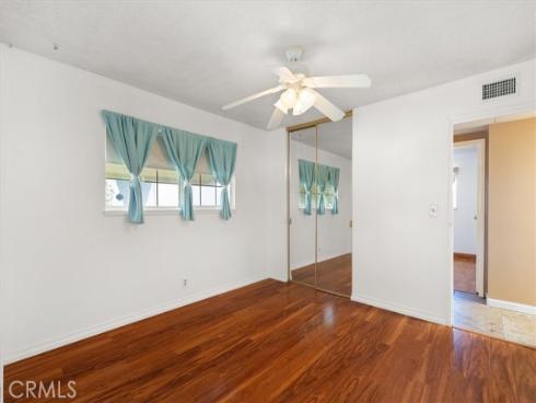 1917 W Flora St , Santa Ana, CA