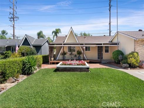 1917 W Flora St , Santa Ana, CA