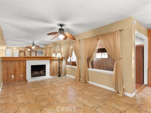 1917 W Flora St , Santa Ana, CA