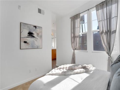 247 E Jeanette  , Santa Ana, CA