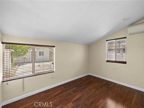 1040 W 3rd , Santa Ana, CA