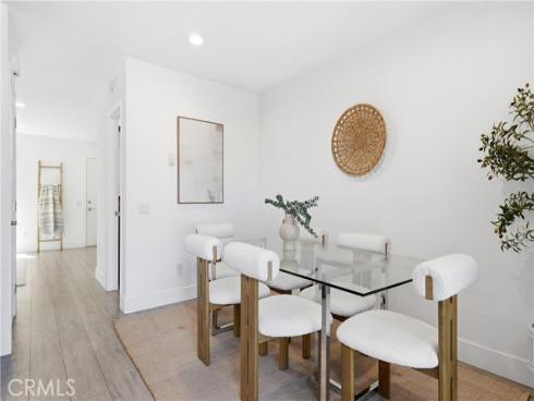 531 W Alton B , Santa Ana, CA