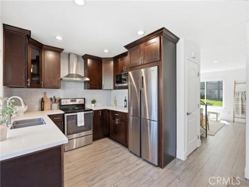531 W Alton B , Santa Ana, CA
