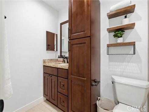531 W Alton B , Santa Ana, CA
