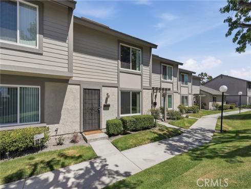 531 W Alton B , Santa Ana, CA