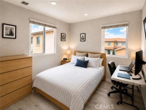 120 S Pacific Ave 34 , Santa Ana, CA