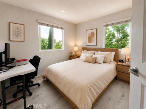 120 S Pacific Ave 34 , Santa Ana, CA