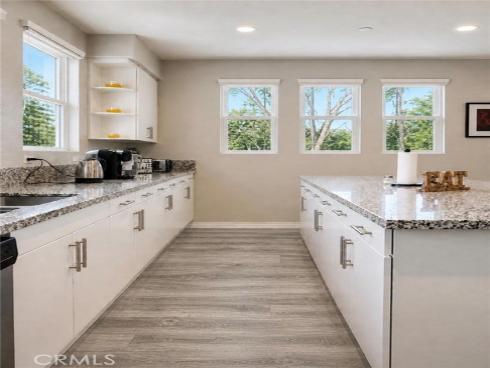120 S Pacific Ave 34 , Santa Ana, CA