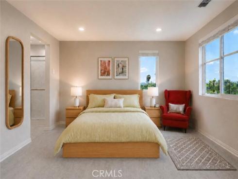 120 S Pacific Ave 34 , Santa Ana, CA