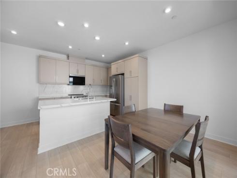 669 S Lyon Street, Santa Ana, CA
