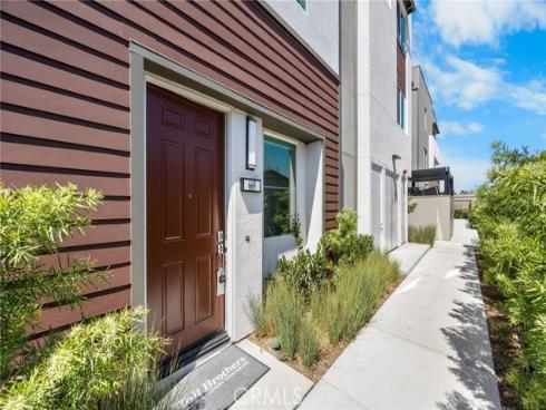 669 S Lyon Street, Santa Ana, CA